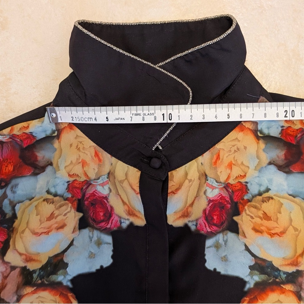 Size Small Vero Moda Floral Blouse Collared Button Down Shirt with Metallic Trim - Picture 5 of 15